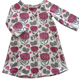 Jurkje roze gebloemd maat 98