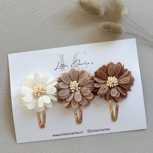 Knipjesset ‘Maeve’ beige